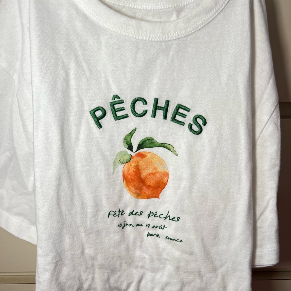 Abercrombie & Fitch White Skimming Tee